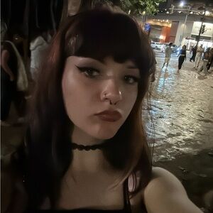 Meet your Posher, Zoe